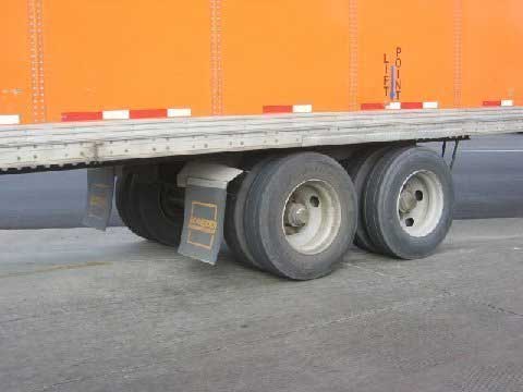 mexican-truck-bald-tires-1-500.jpg