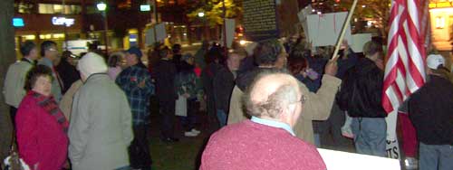 Wilkes-Barre Vicente Fox Protest immigration crowd shot