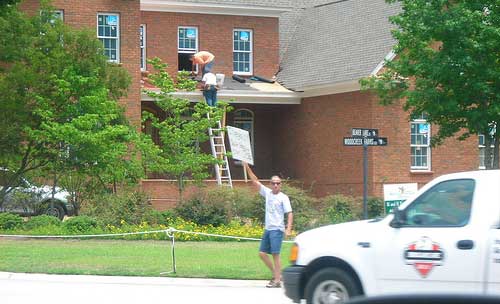 Terry Funderburk Protesting Illegal Alien Construction Business