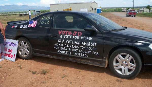 border-fence-car.jpg